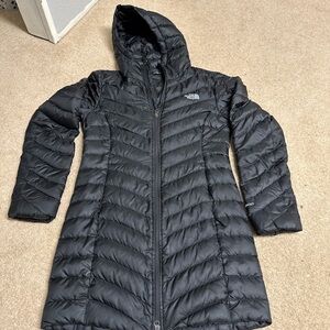 The North Face Black Puffer Jacket with Quilted Design